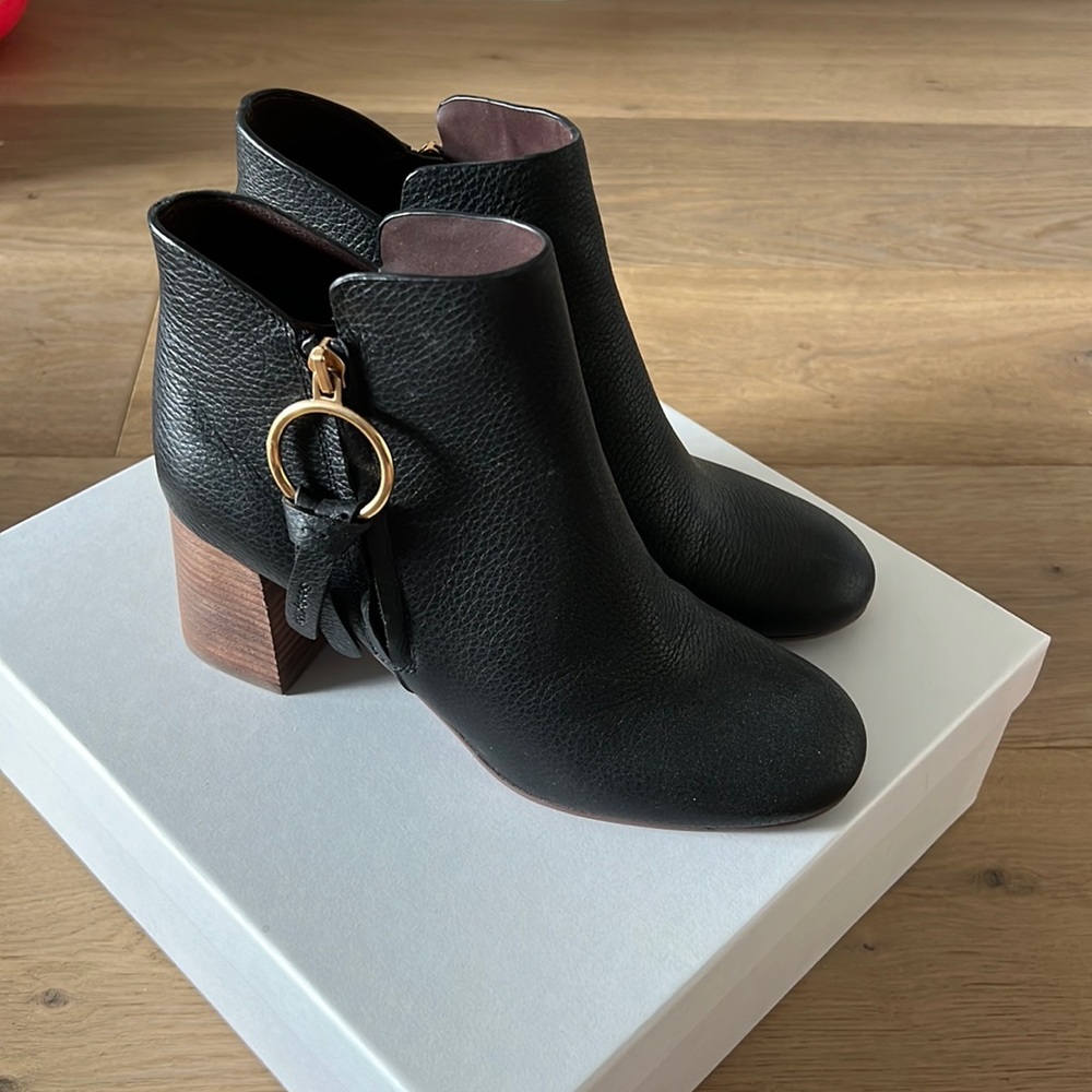See By Chloe Howl Booties